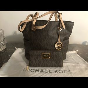 Brown Satchel Michael Kors purse and Wallet.